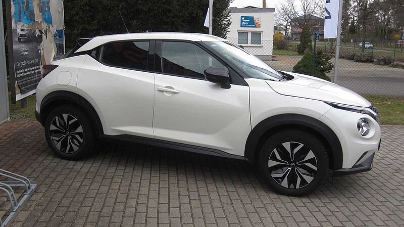 Nissan Juke 1.0 DIG-T ACENTA DCT