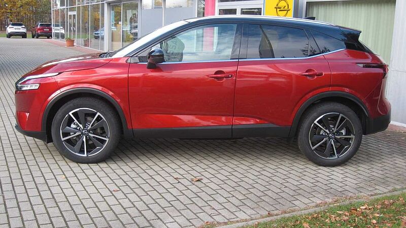 Nissan Qashqai 1.3 DIG-T MHEV 158PS Tekna BOSE