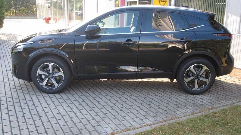 Nissan Qashqai 1.3 DIG-T MHEV 158 Xtron. N-Connecta 4WD