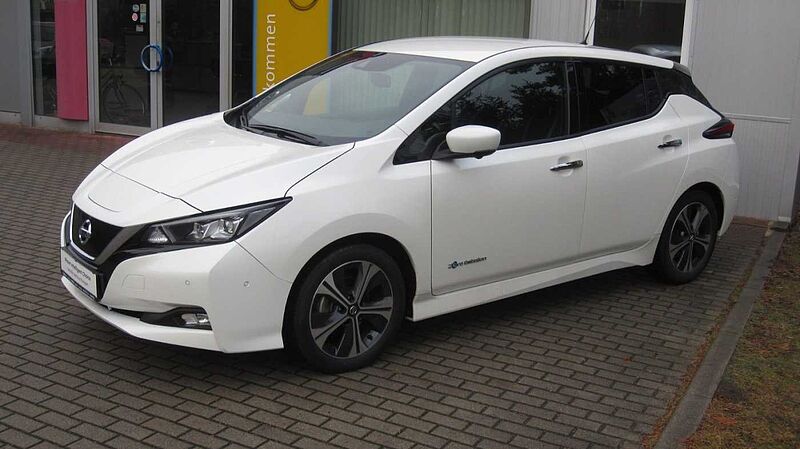 Nissan Leaf 150 PS 40KWH Tekna (ZE1)