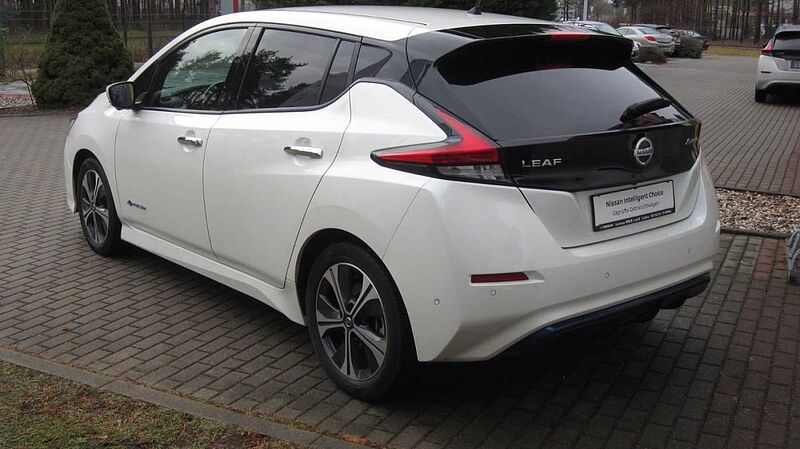 Nissan Leaf 150 PS 40KWH Tekna (ZE1)